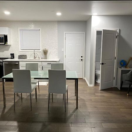 キャルメット・シティ Modern 3Bed 2Bath Ranch With Diy Art Porch 3Tvs And Huge Front Yard To Enjoy!ヴィラ エクステリア 写真